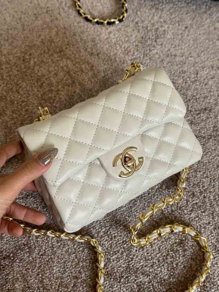 44005BF0-B16D-4D07-94D0-21BD10D23387