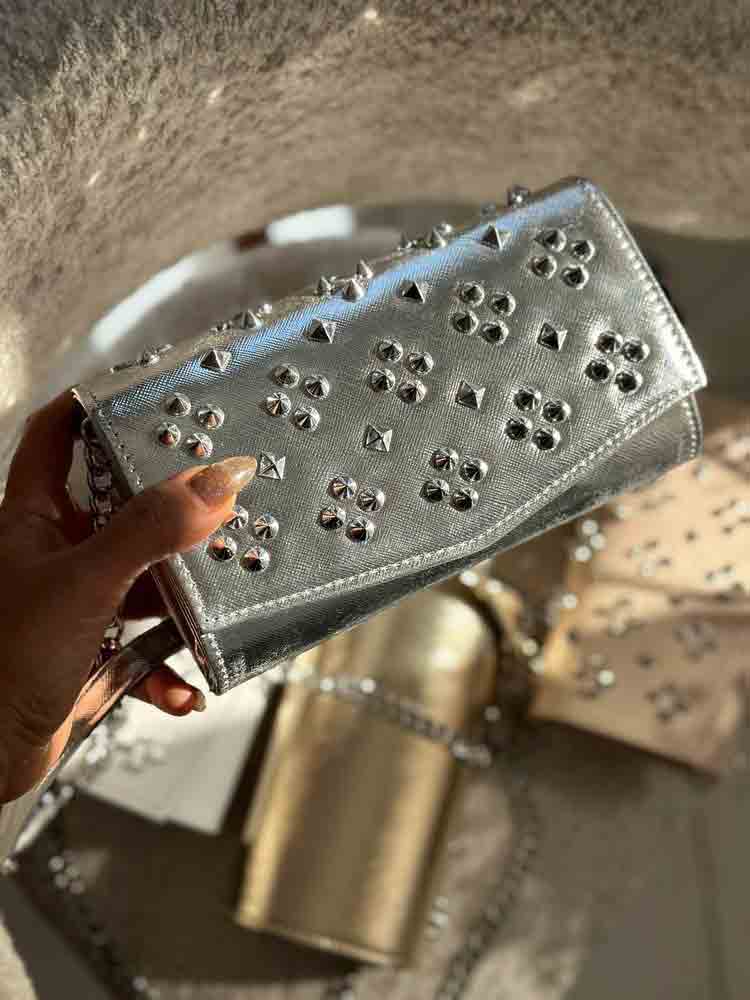 4FCA2E45-9F9F-44D6-83EF-CDE1AB585F56