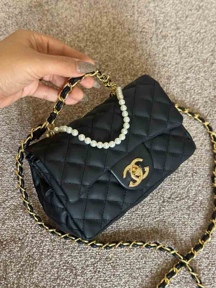 709764D3-D8E9-4CEF-8CC4-B49661A3DE8F