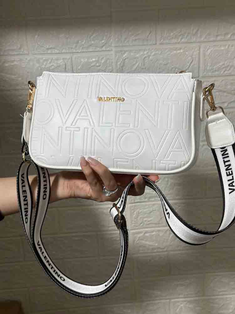 DD08149B-9DFF-416D-B7DC-27741A7B76CA